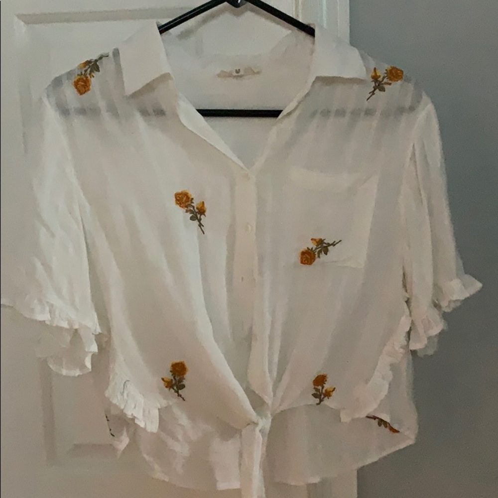 Crop, tie front top